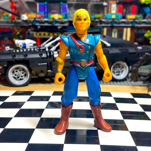 The Pirates of Dark Waters :  REN - Picture 2 of 5